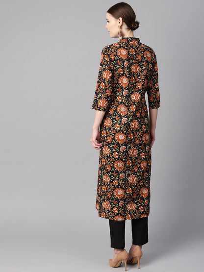 Women's Floral Printed 3/4Th Sleeve A-Line Kurta With Solid Black Pants