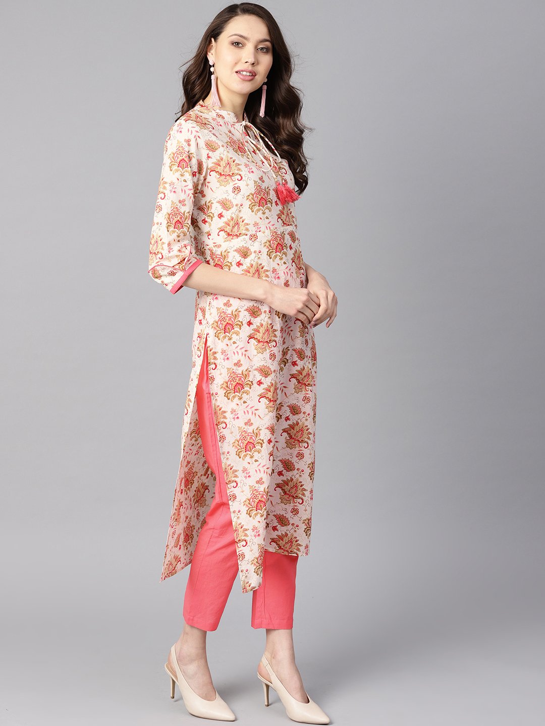 Women's Multi Colored Floral Printed Straight Kurta With Detailed Cuff With Solid Pink Pants