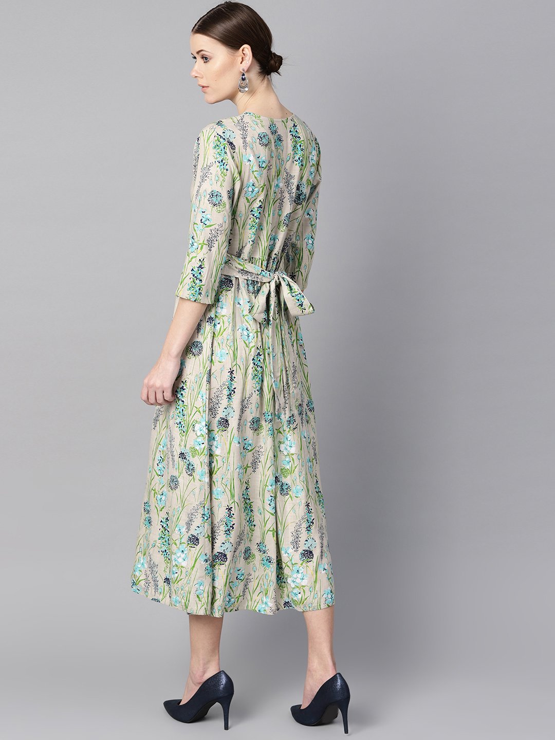 Women's Floral Print Dress With Gathers In Centre With A Belt At The Back