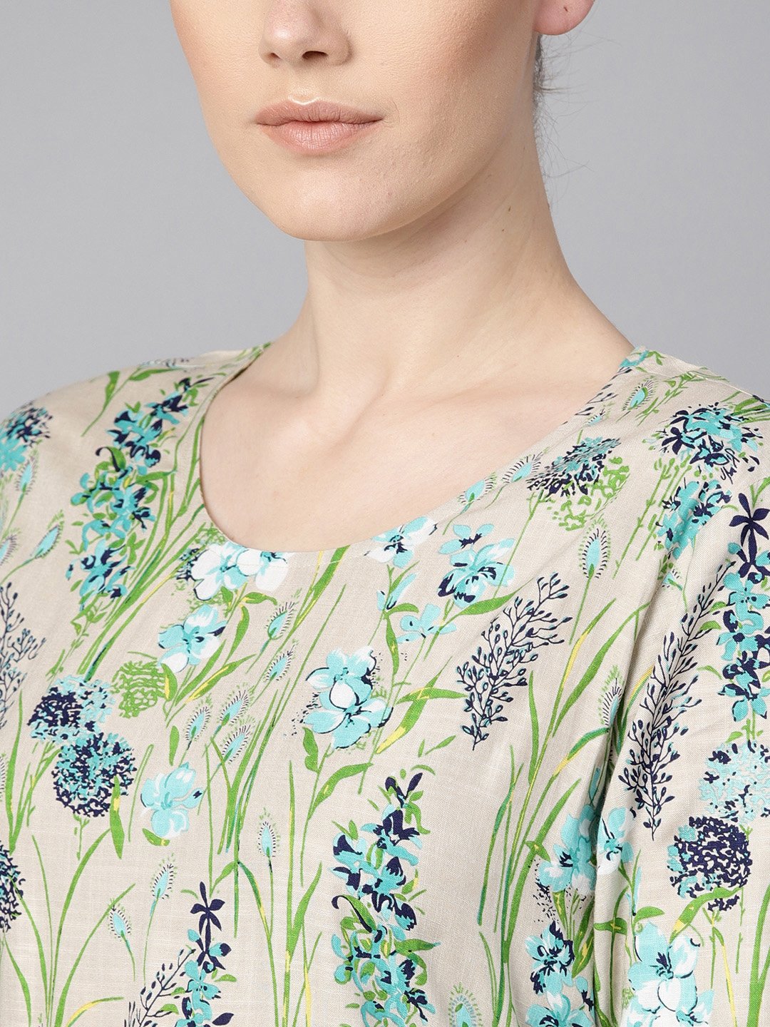 Women's Floral Print Dress With Gathers In Centre With A Belt At The Back
