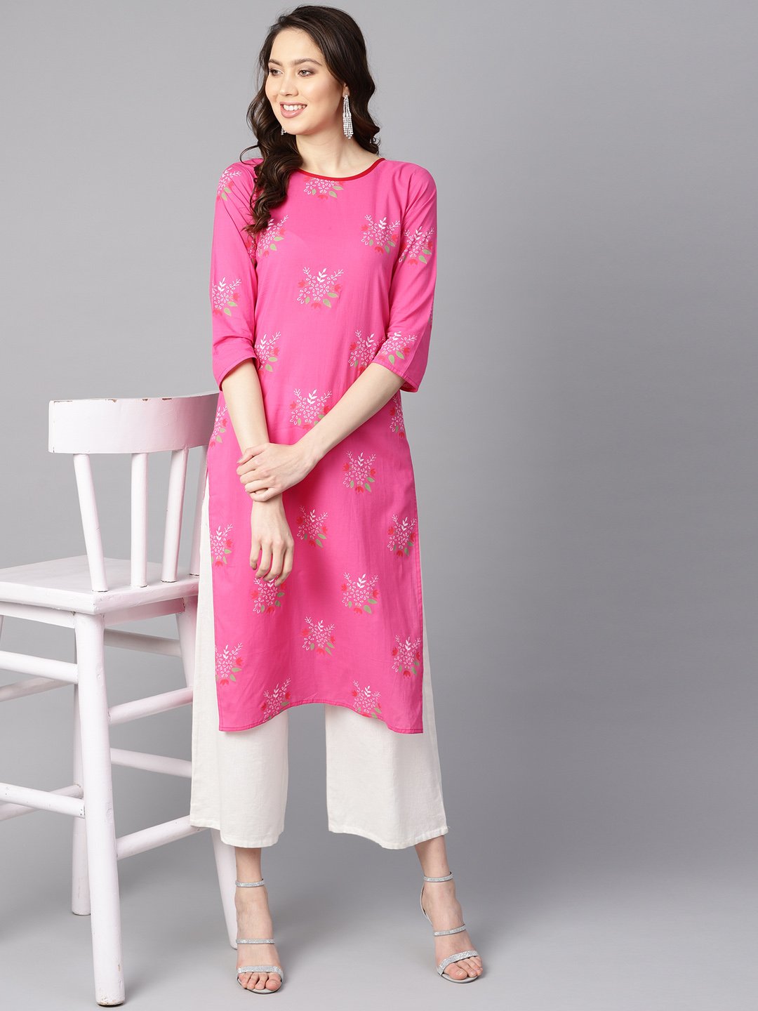 Women's Pink Round Neck Floral Printed Cotton Straight Kurta