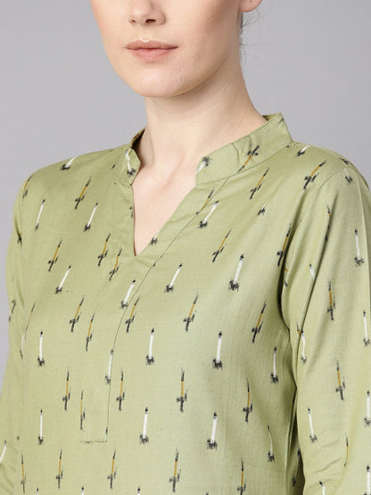 Women's Green Ikat Printed 3/4Th Sleeve Kurta With Solid Black Pants