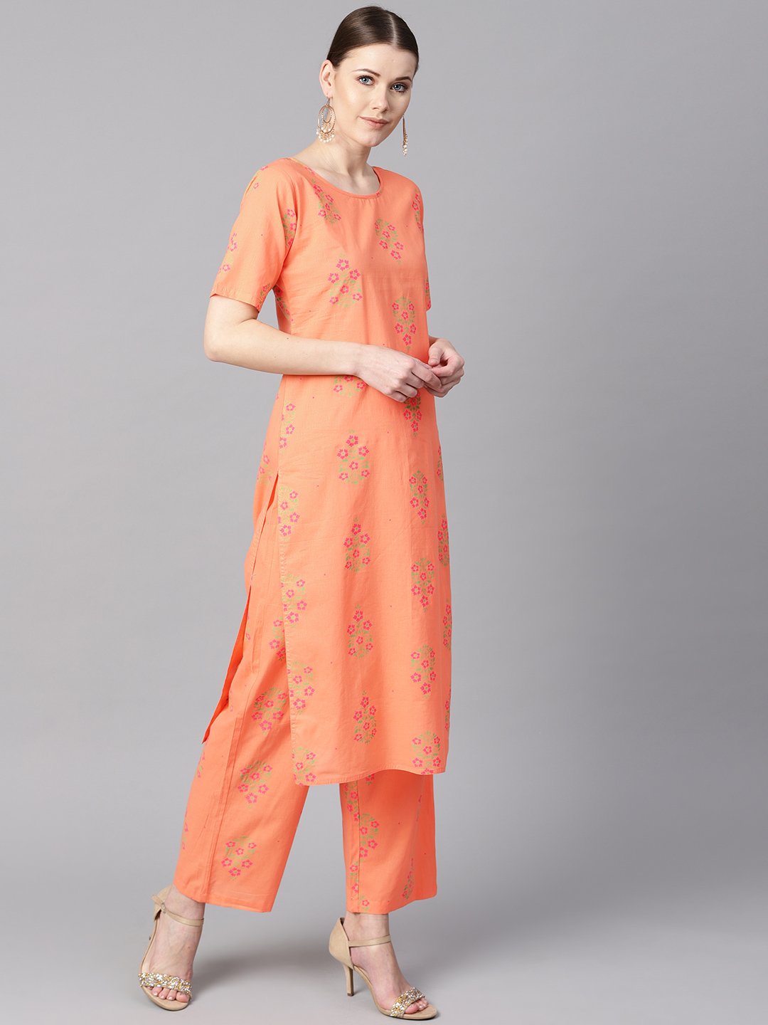Women's Peach Floral Sort Printed Kurta Set With Printed Pants