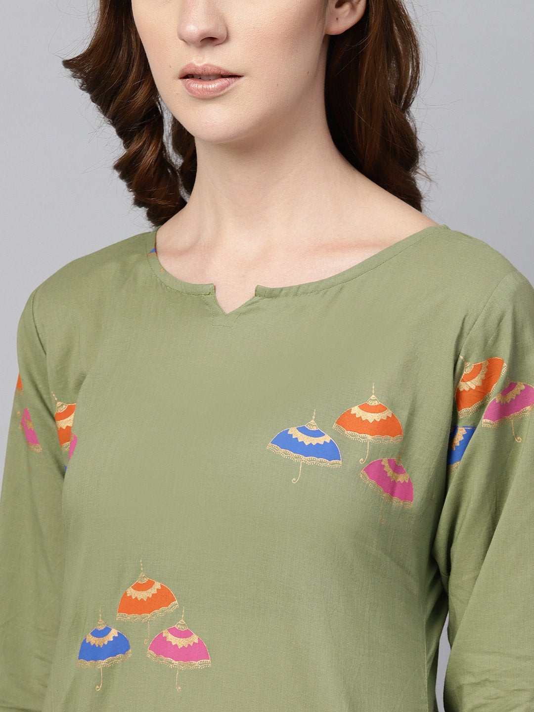 Women's Pistachio Green 3/4Th Sleeve Printed Kurta Set With Ankle Length Printed Pants