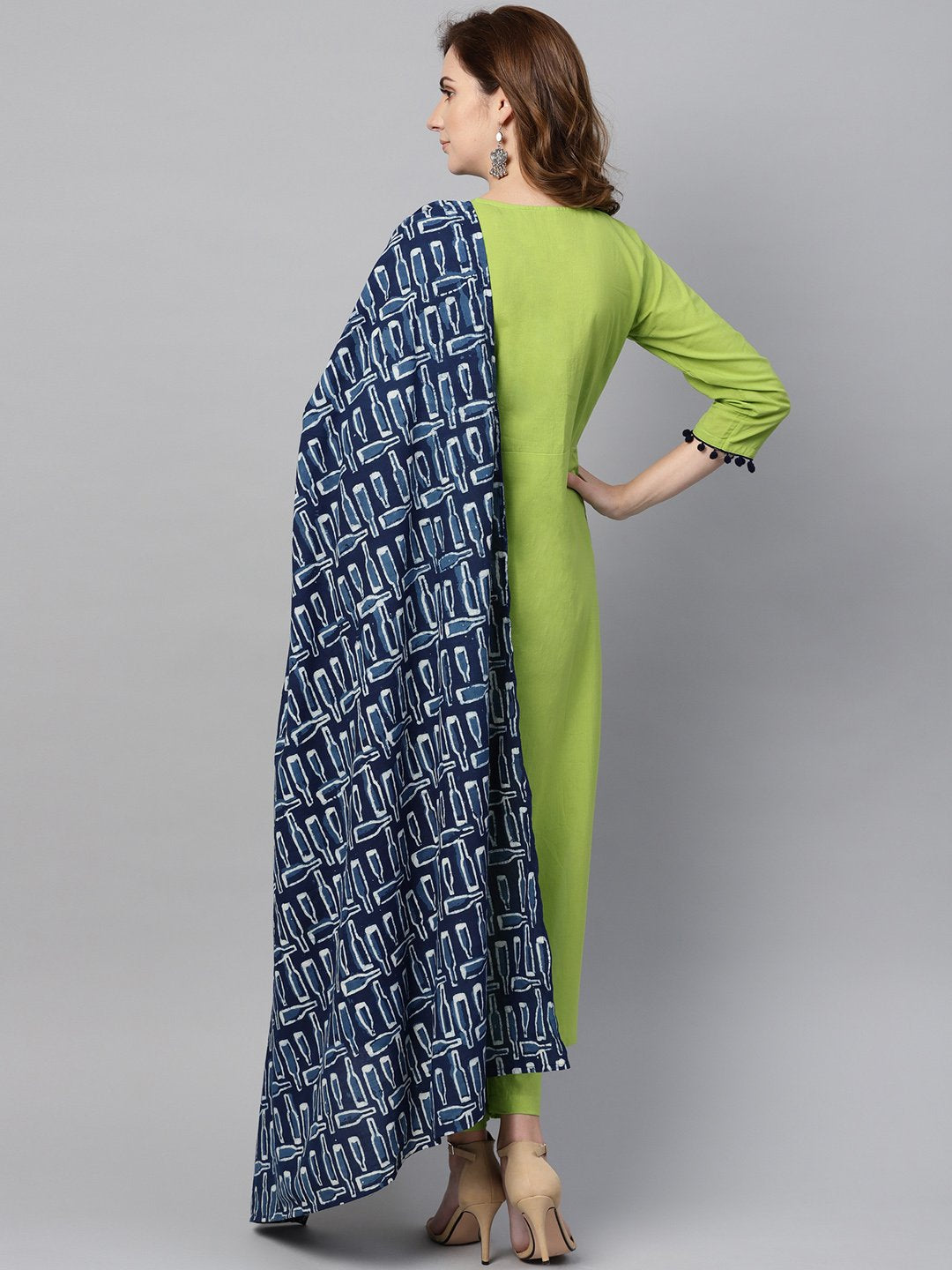 Women's Lime Green Kurta Set With Pants & Mul Printed Dupatta