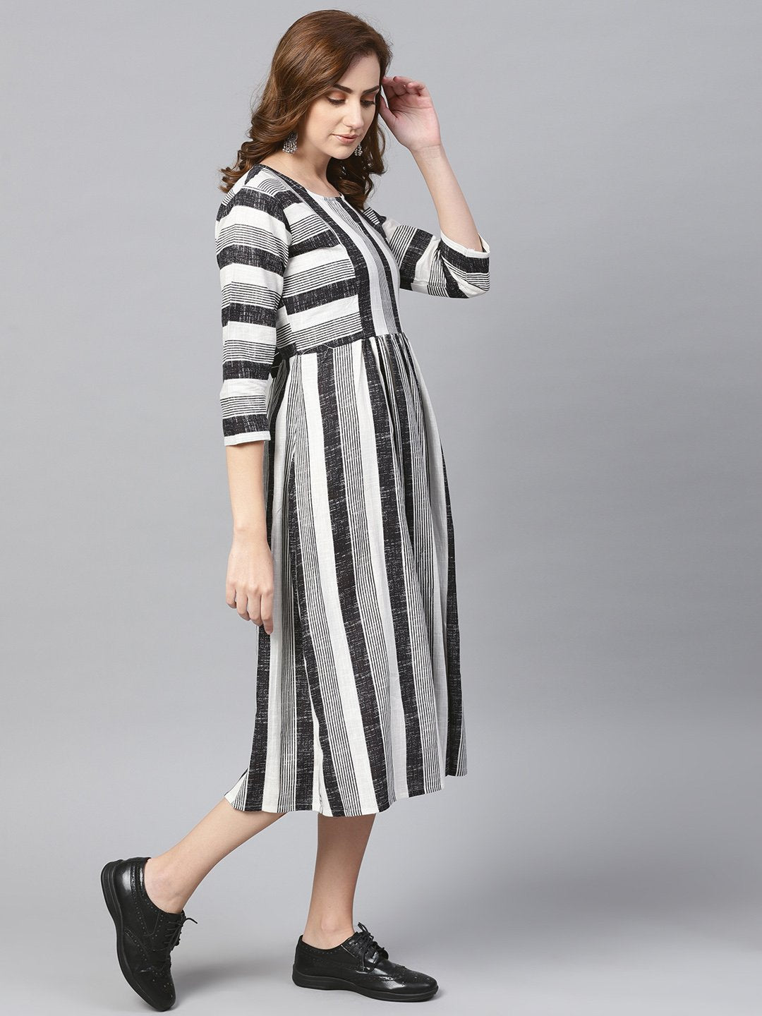 Women's Black & Wihte Stripped Dress With Round Neck & 3/4 Sleeves