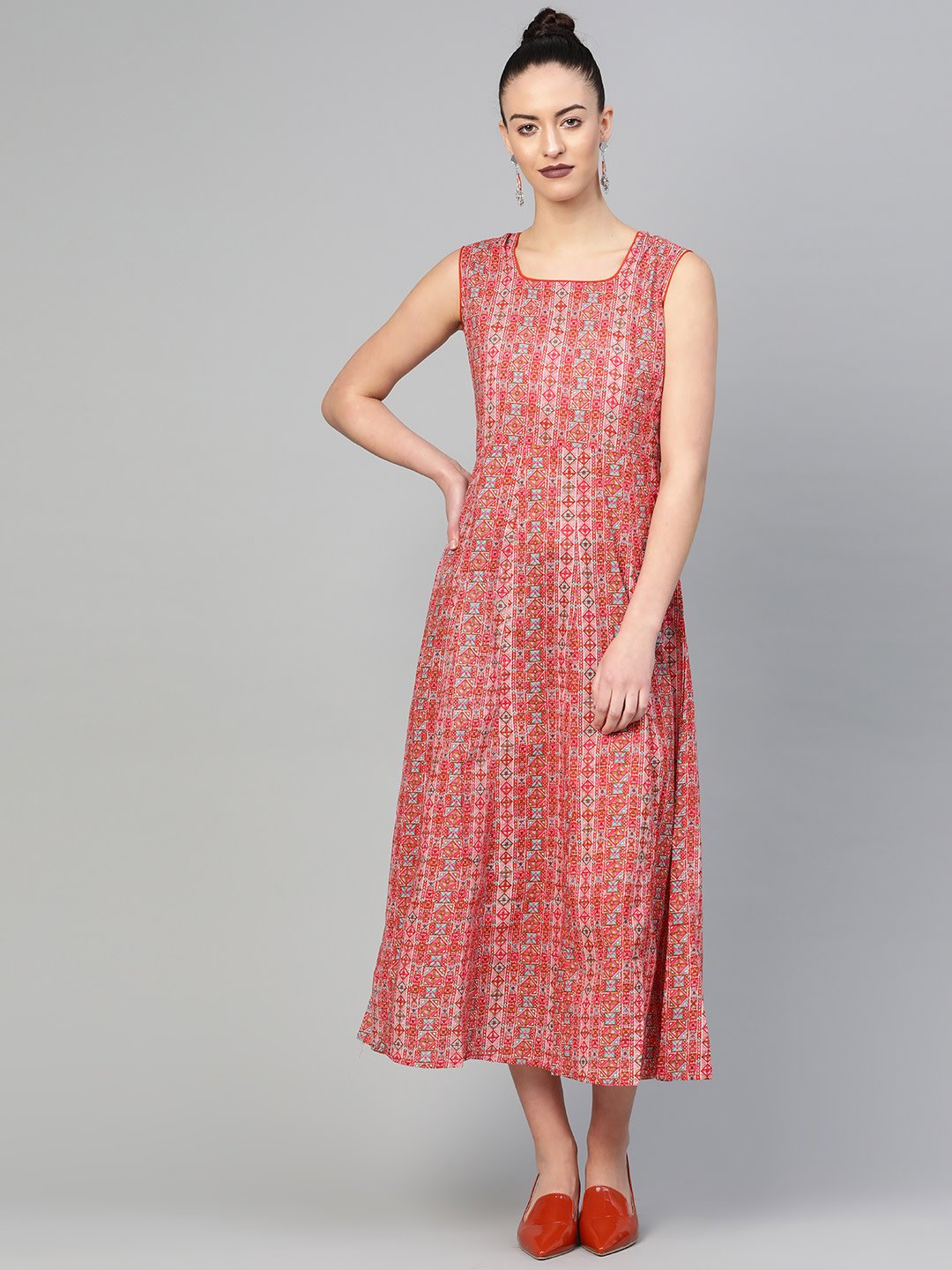 Women's Red & Pink Geometric Printed Maxi Dress