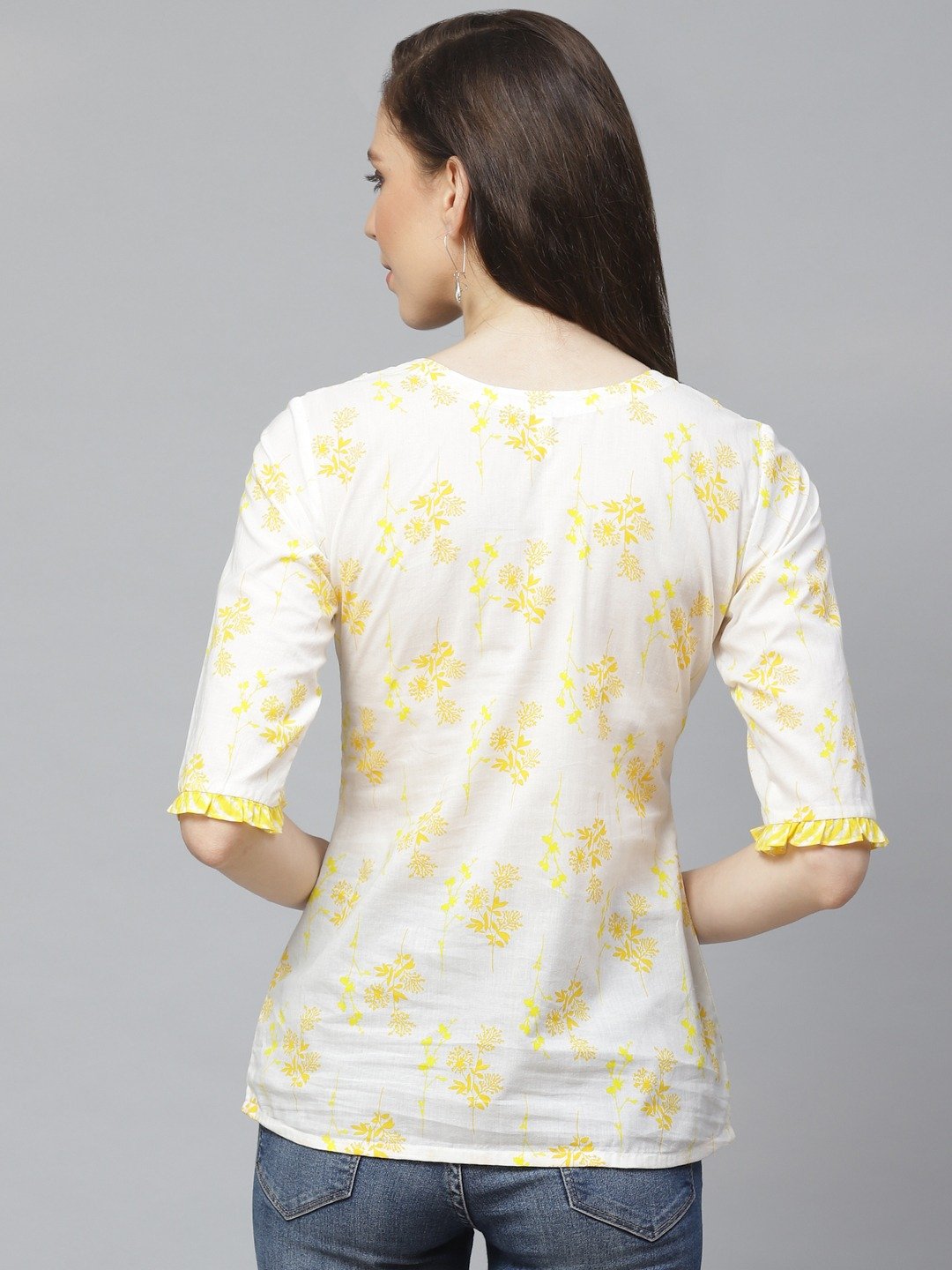 Women's White & Yellow Regular Floral Printed Round Neck Top