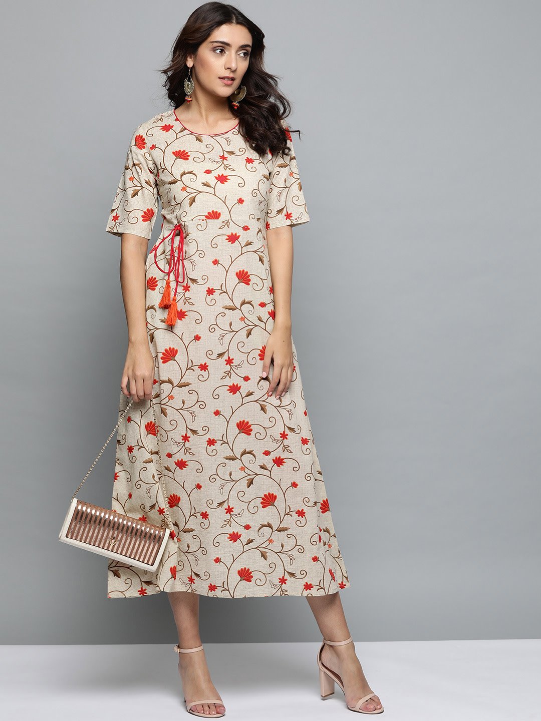Women's Beige Floral Printed Round Neck A-Line Dress