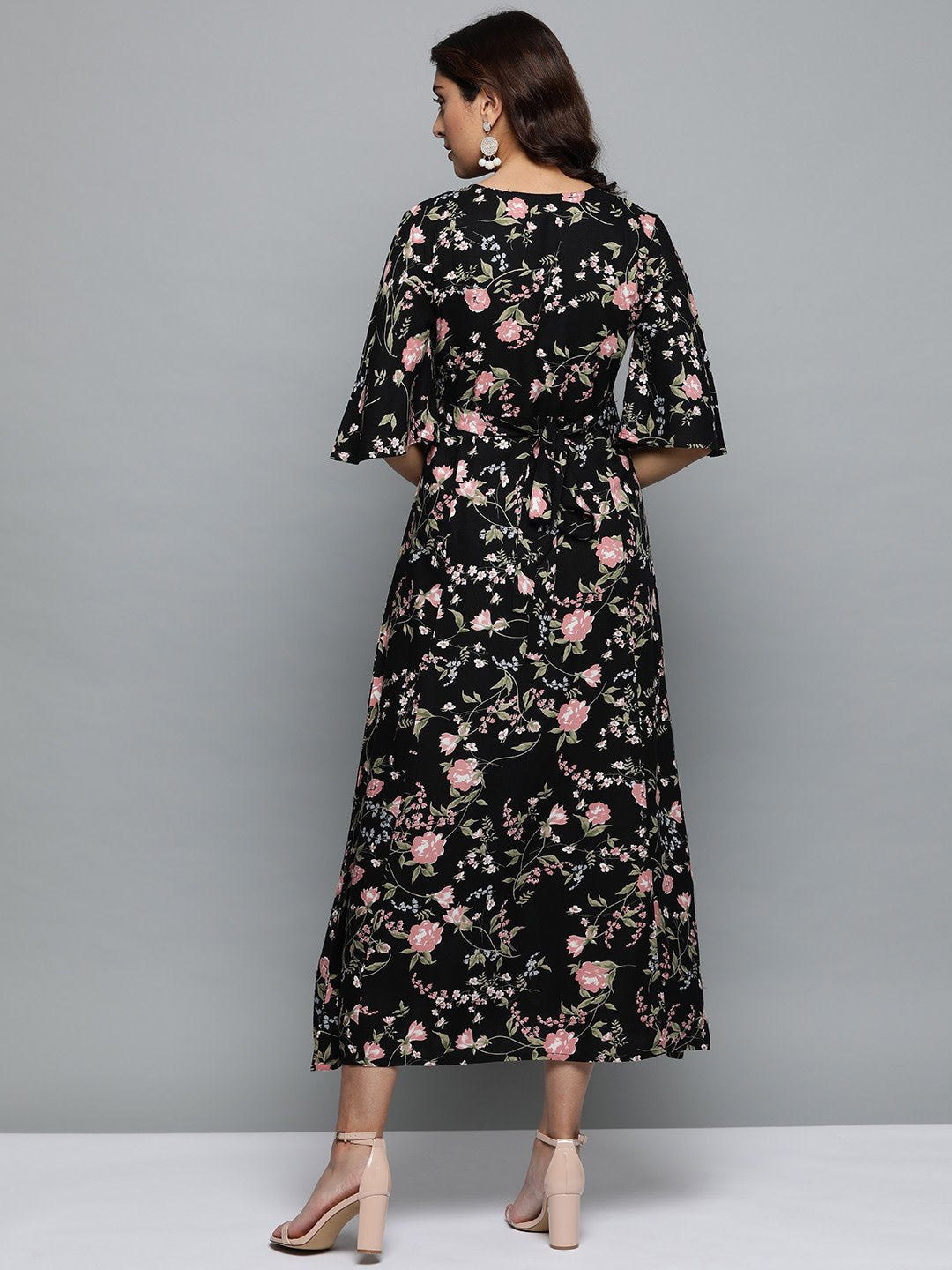 Women's Black Floral Printed V-Neck A-Line Dress