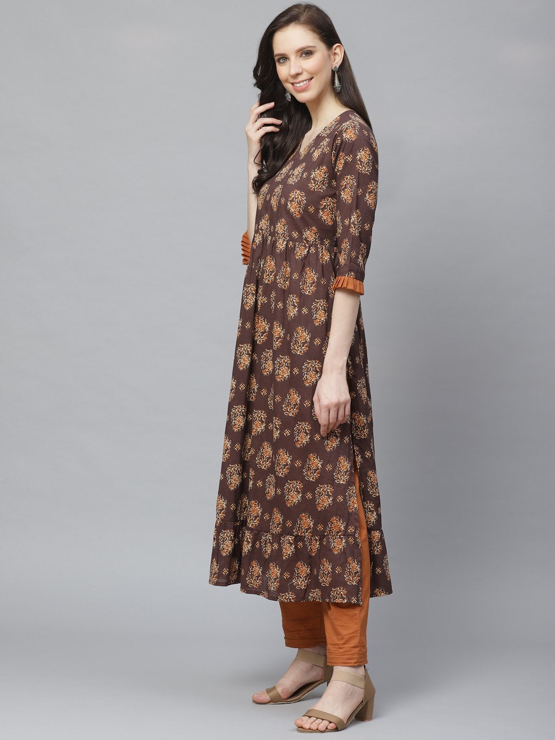 Women's Brown Three-Quarter Sleeves Flared Kurta With Trouser