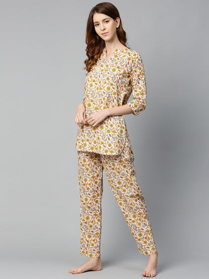 Women's Cream And Multi Floral Prnt Top And Pant Set