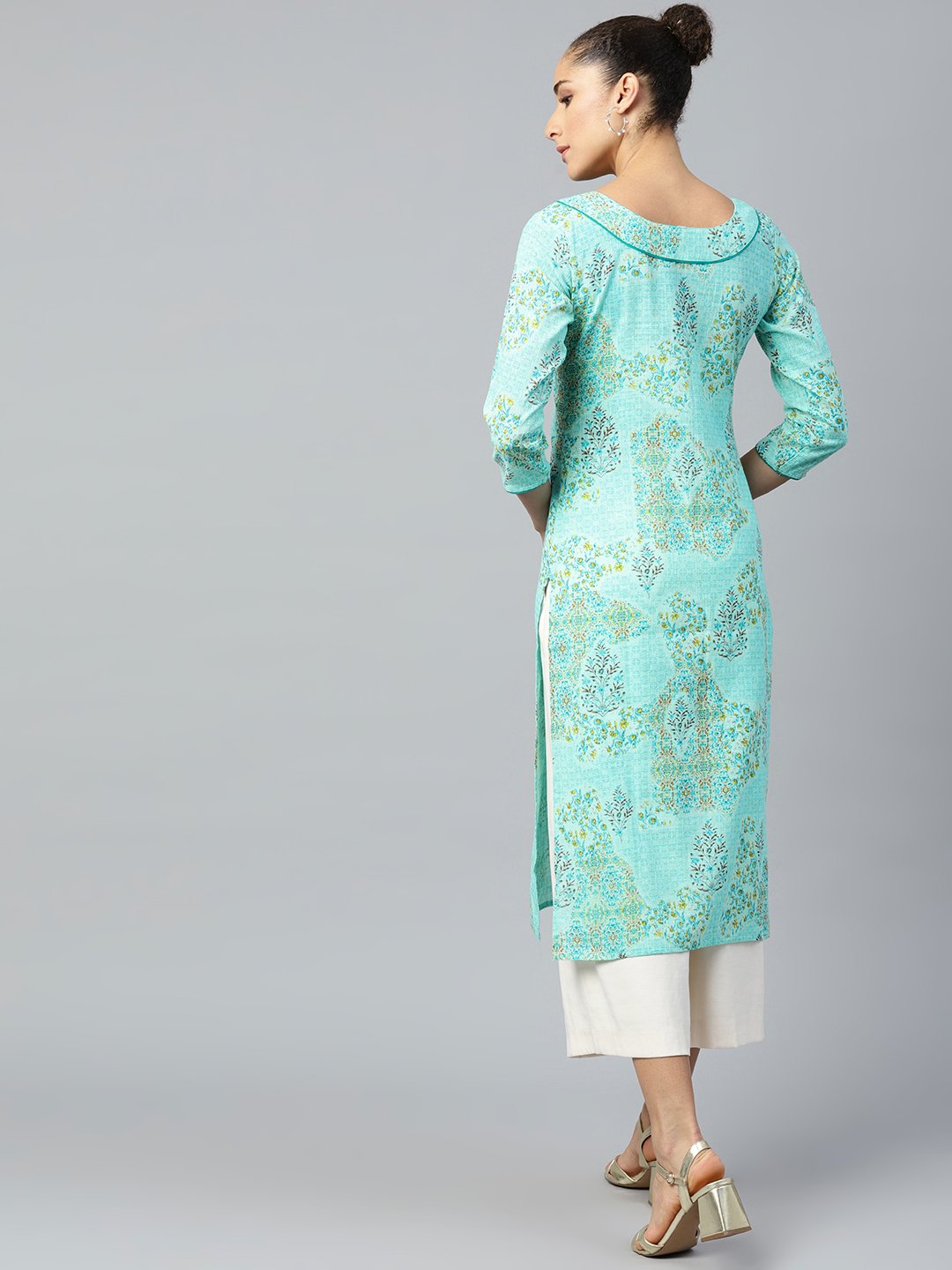 Women's Blue Calf Length Three-Quarter Sleeves Straight Floral Printed Cotton Kurta