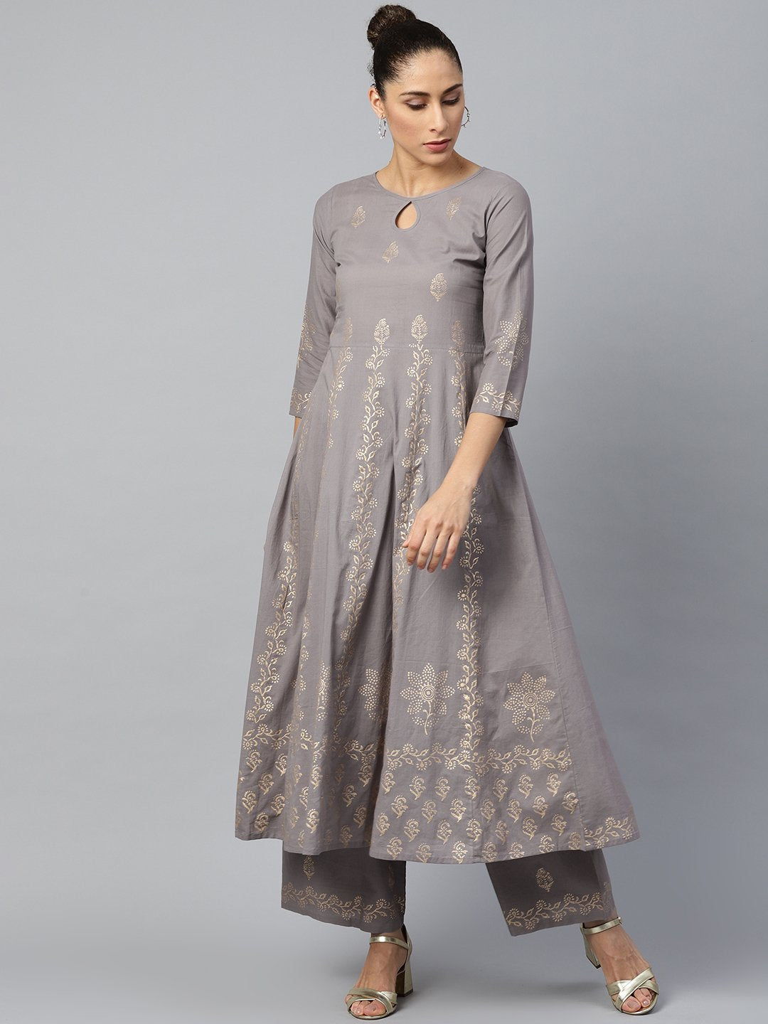 Women's Grey Three-Quarter Sleeves Flared Kurta With Palazzo Set