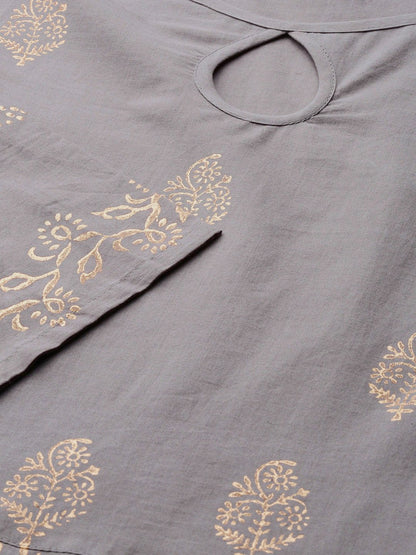 Women's Grey Three-Quarter Sleeves Flared Kurta With Palazzo Set