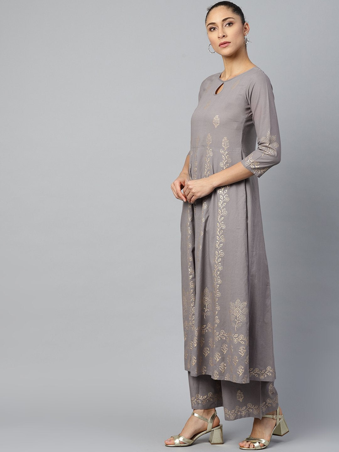 Women's Grey Three-Quarter Sleeves Flared Kurta With Palazzo Set