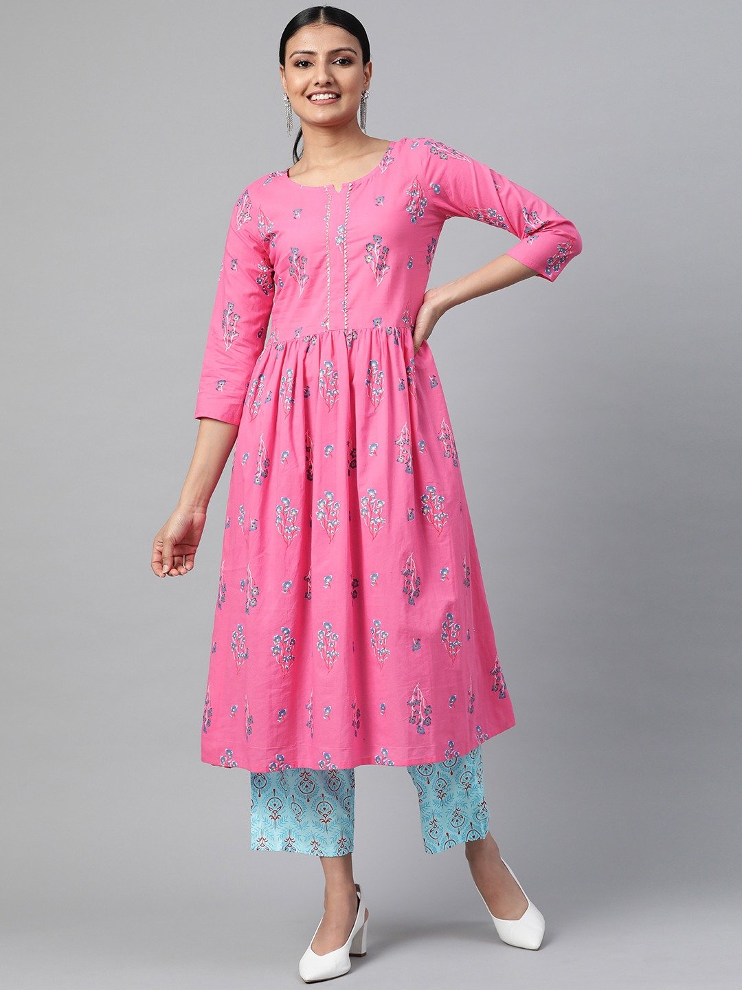 Women's Pink Three-Quarter Sleeves Flared Kurta With Palazzo
