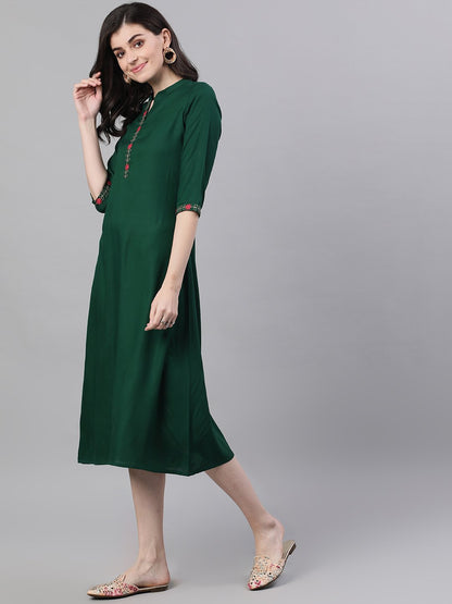 Women's Green Solid Solid Mandarin Collar Viscose Rayon A-Line Dress