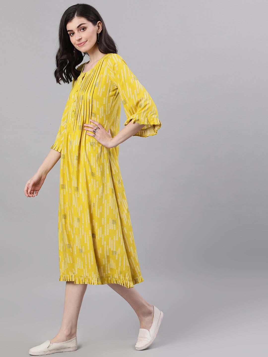Women's Yellow Conversational Printed Round Neck Viscose Rayon A-Line Dress