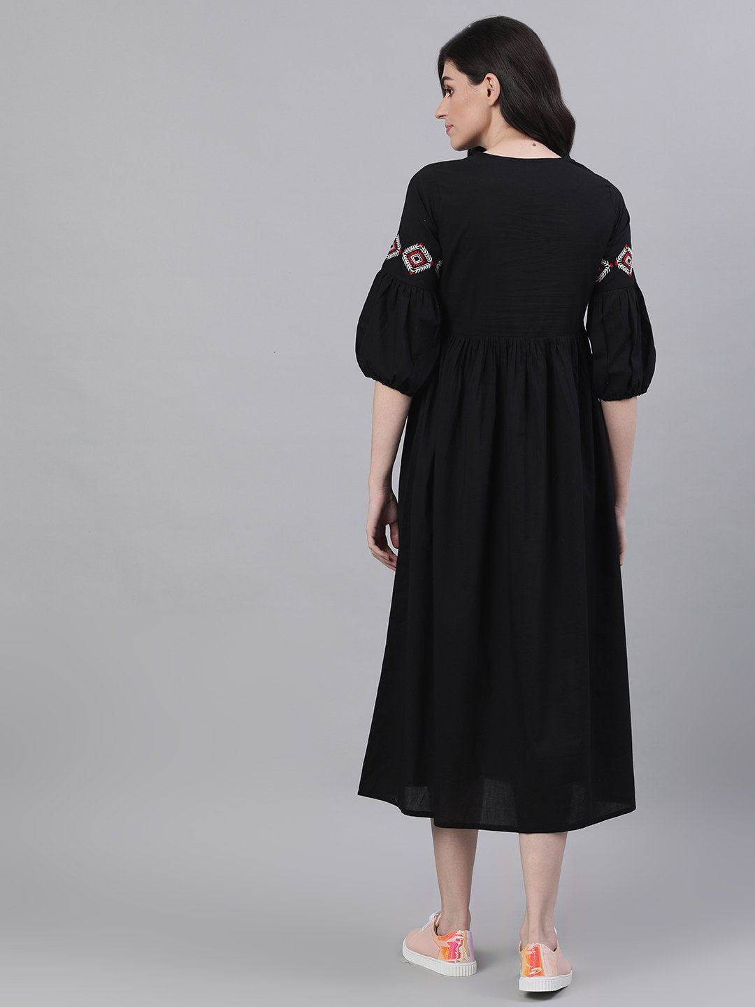 Women's Navy Black Solid Solid Tie-Up Neck Viscose Rayon Fit And Flare Dress