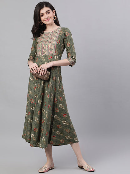 Women's Green Geometric Printed Round Neck Cotton Maxi Dress