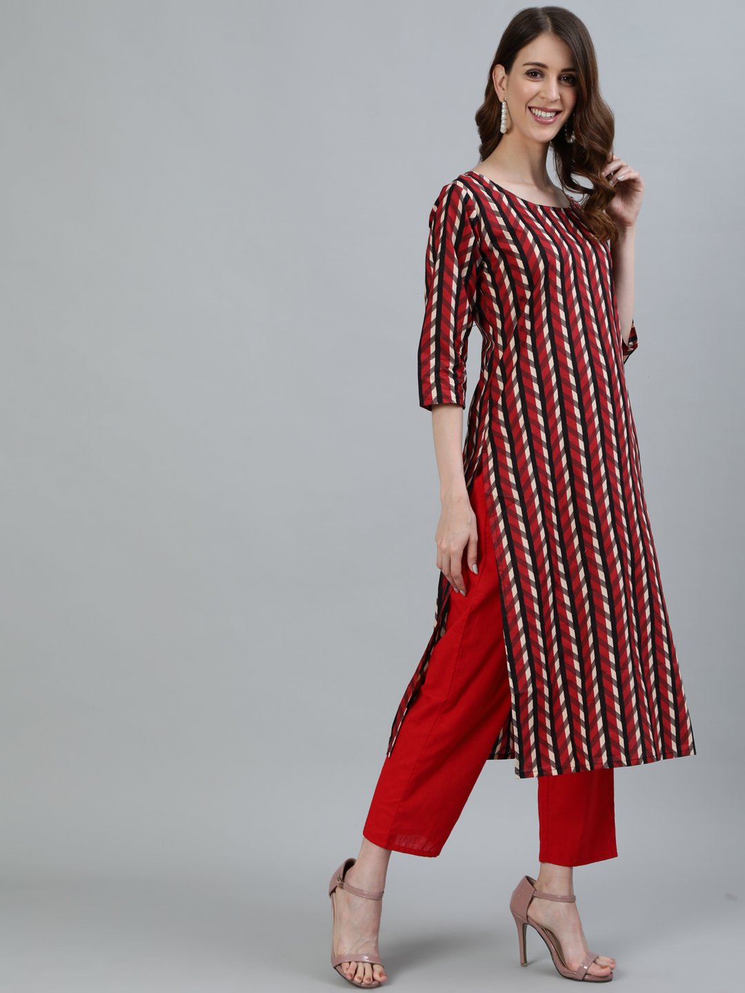 Women's Maroon Printed Straight Kurta With Three Quarter Sleeves