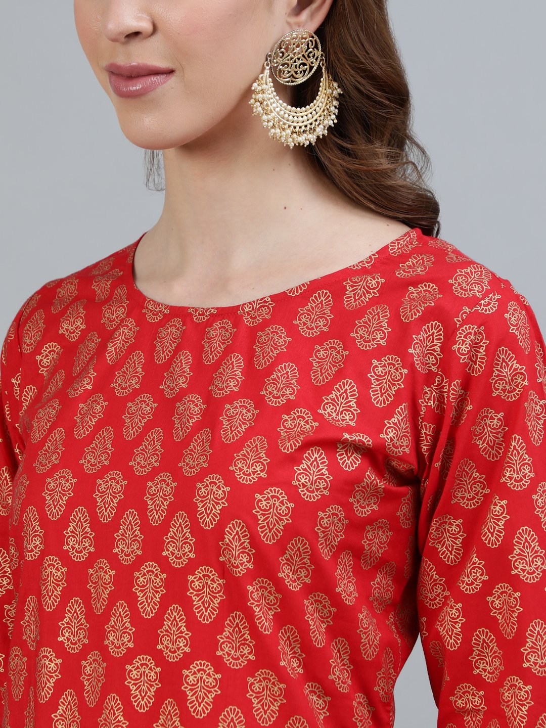 Women's Red Printed Straight Kurta With Three Quarter Sleeves