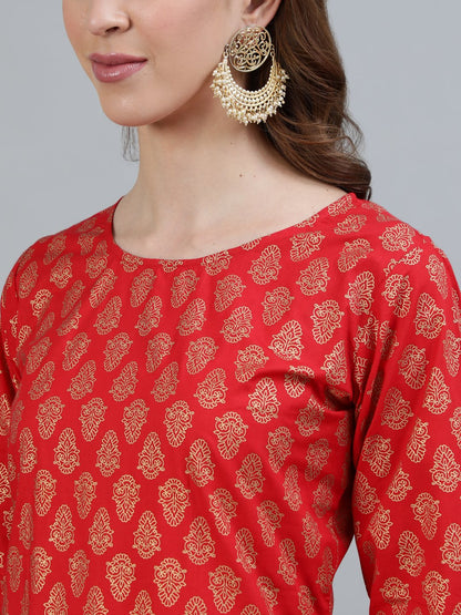 Women's Red Printed Straight Kurta With Three Quarter Sleeves