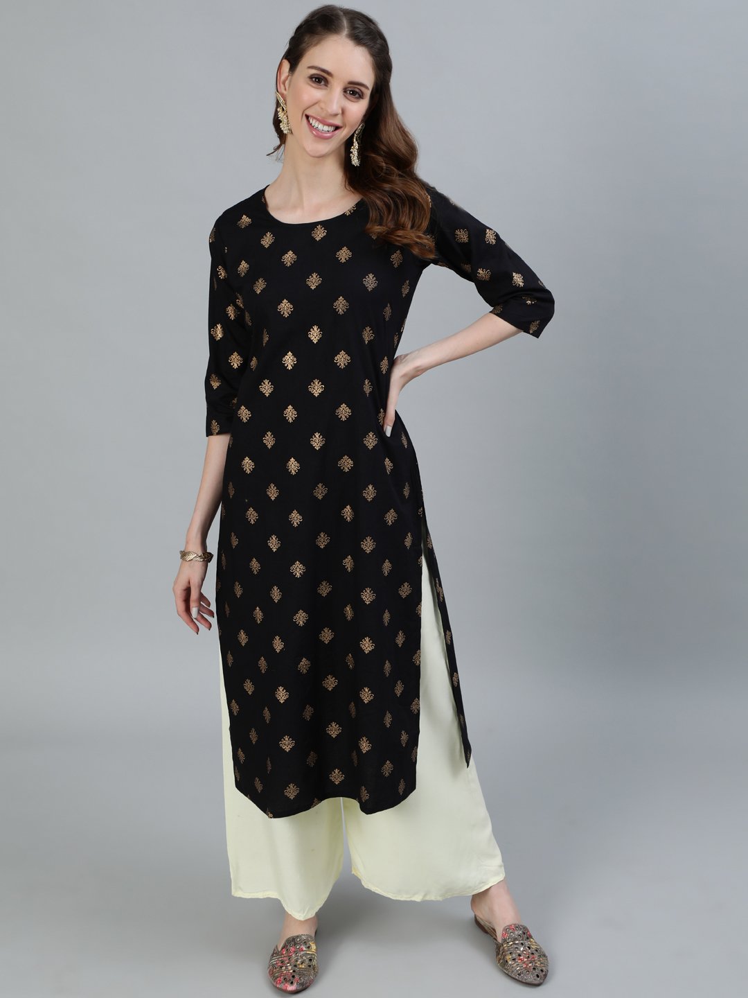 Women's Black Printed Straight Kurta With Three Quarter Sleeves