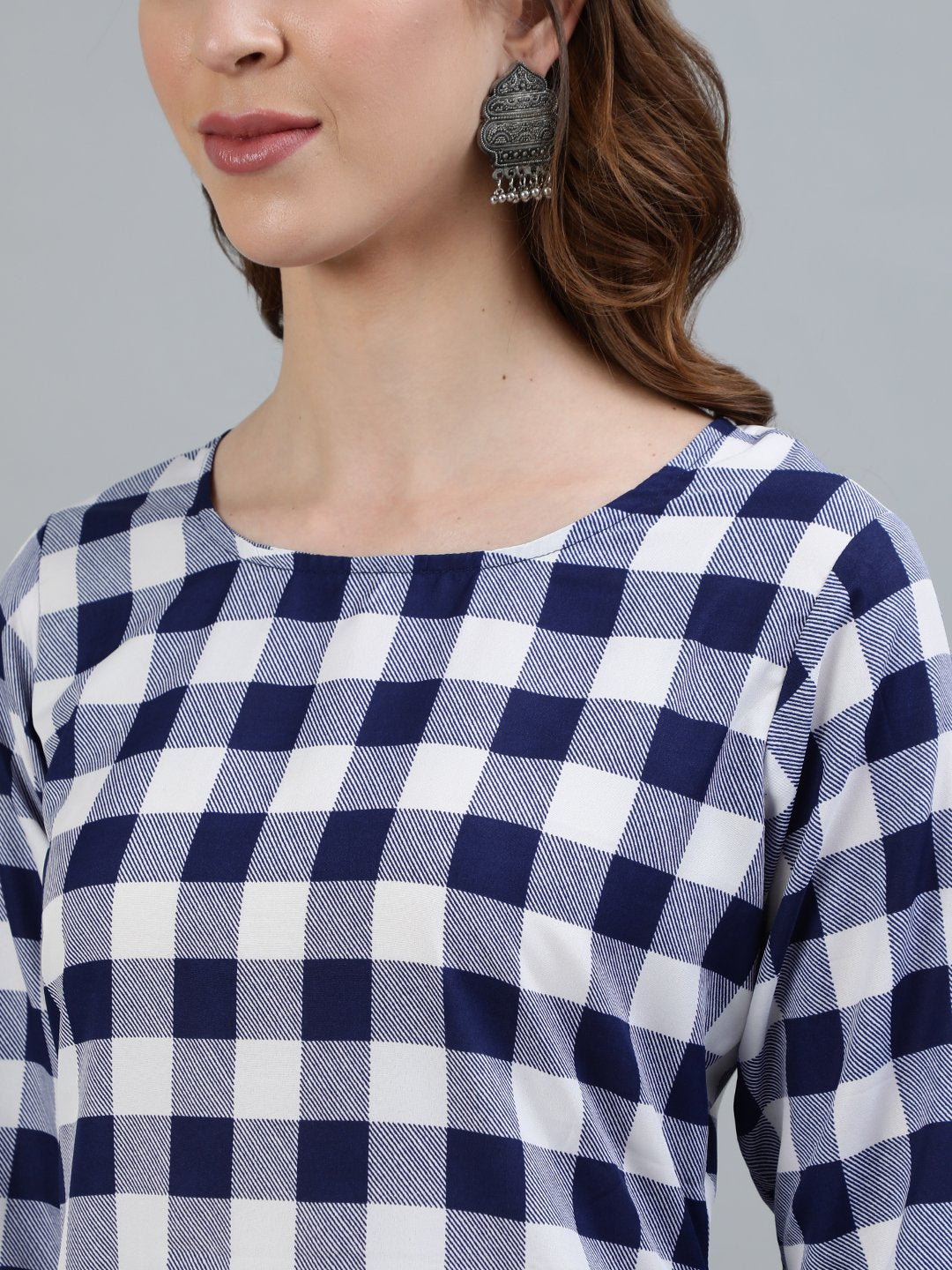 Women's Navy Blue Checked Printed Straight Kurta With Three Quarter Sleeves