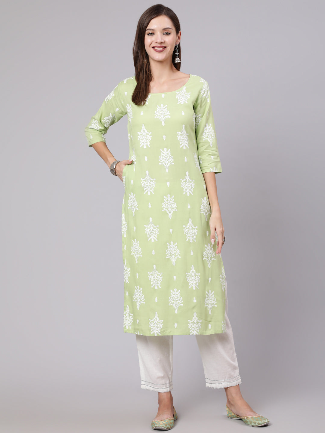 Women's Green Printed Straight kurta With Three Quarter Sleeves - AASI