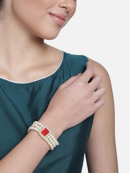 Women's 3 Layered Emerald Stone Beaded Pearl Bracelets