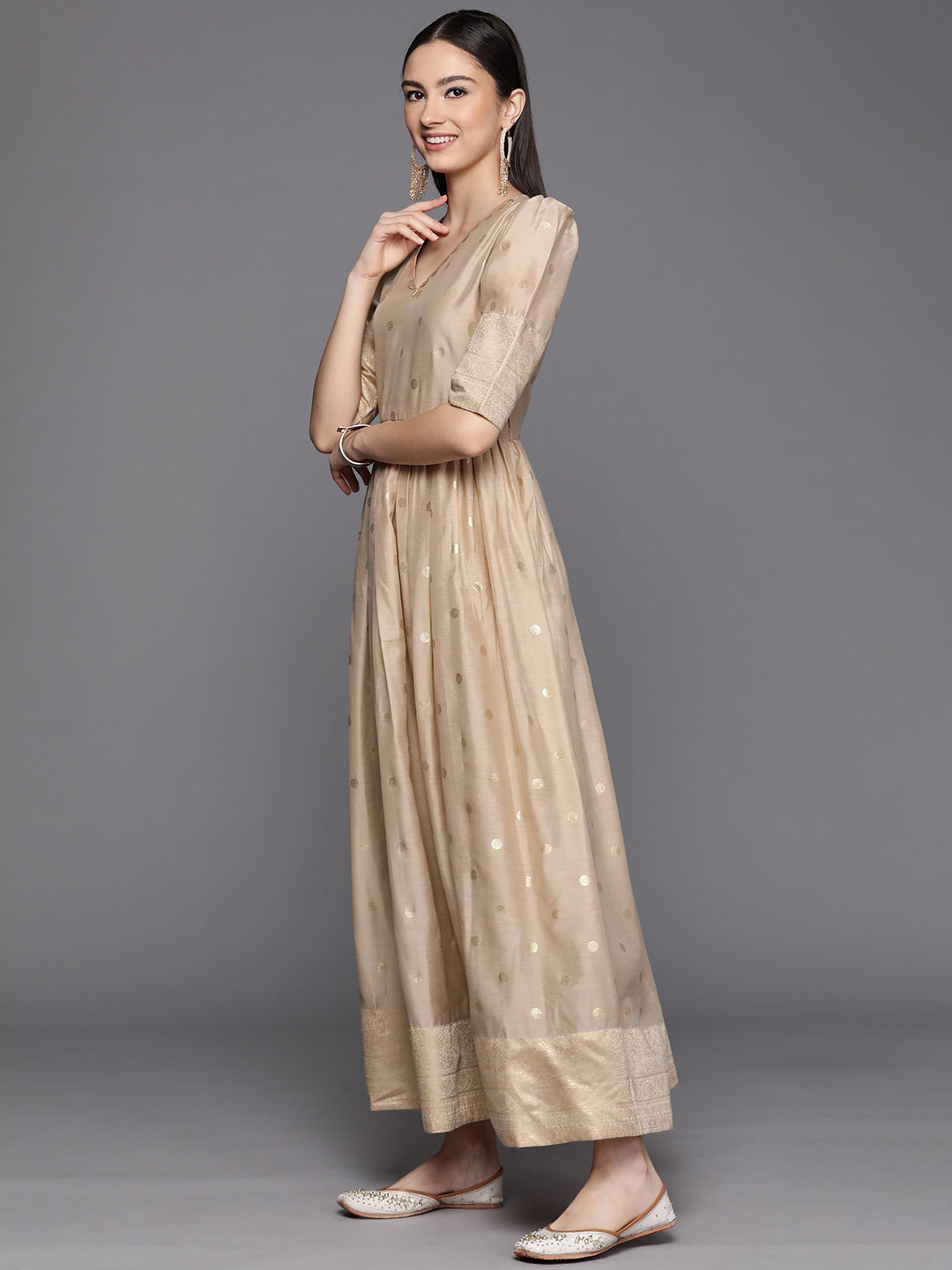 Color_Beige
