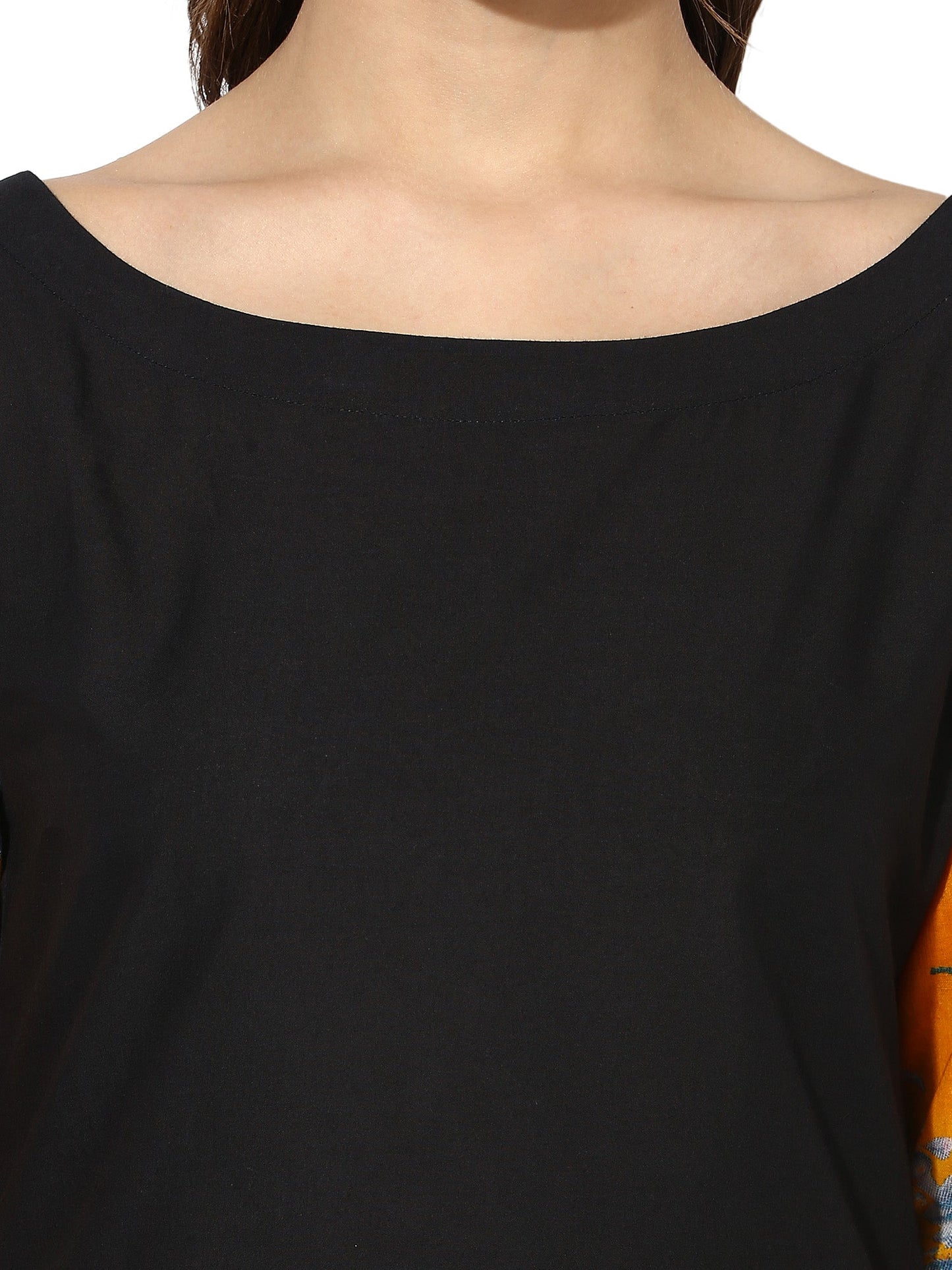 Women's Black Color 3/4Th Sleeve And Boat Neck Cotton Only Kurti