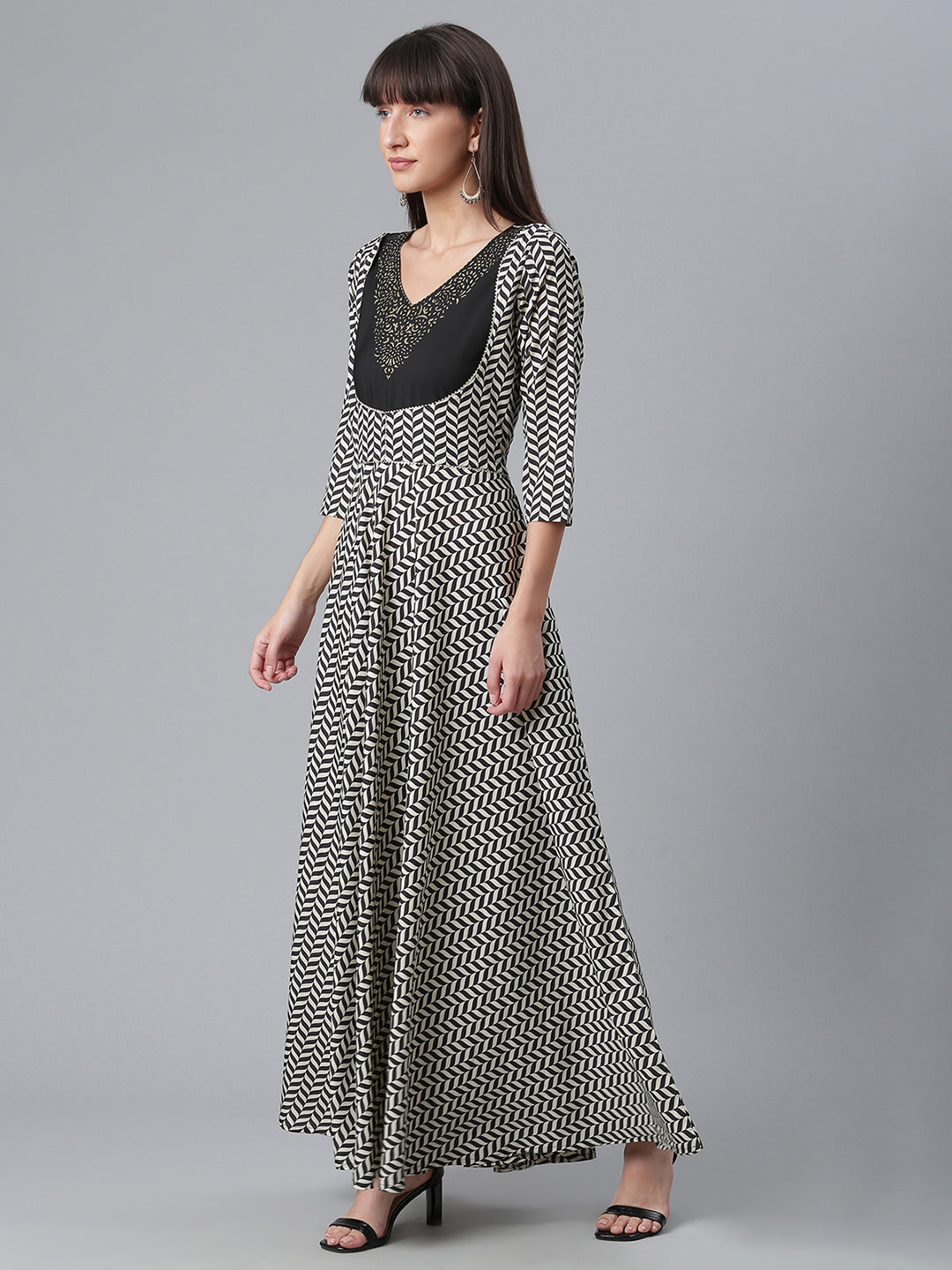 Women's Crepe Black Digital Printed Kurti