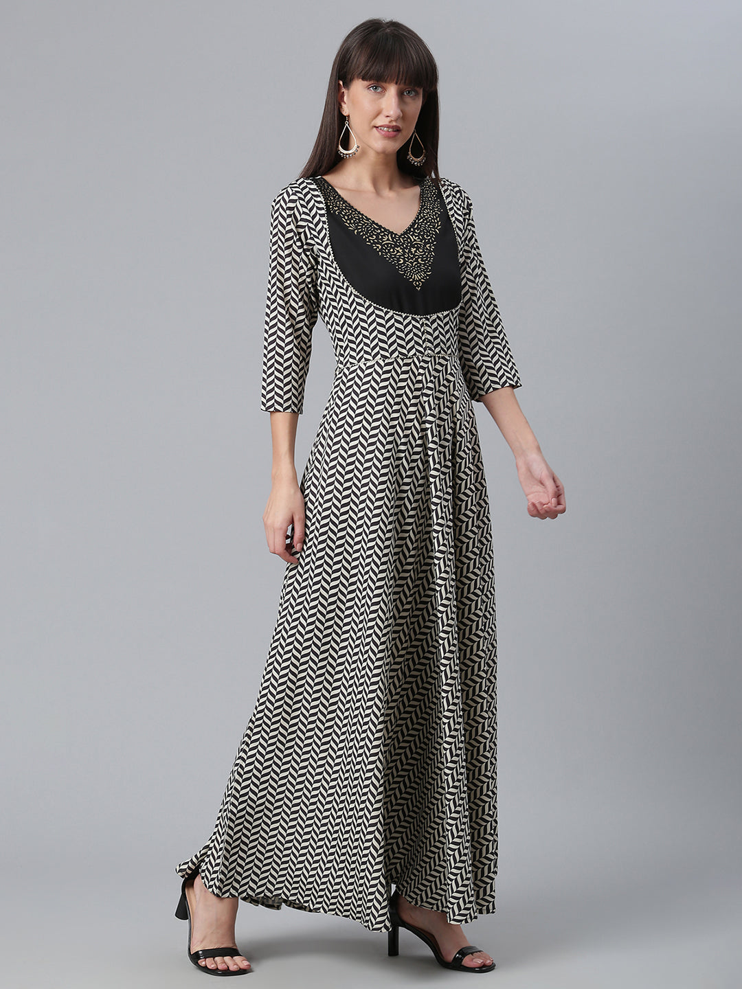 Women's Crepe Black Digital Printed Kurti