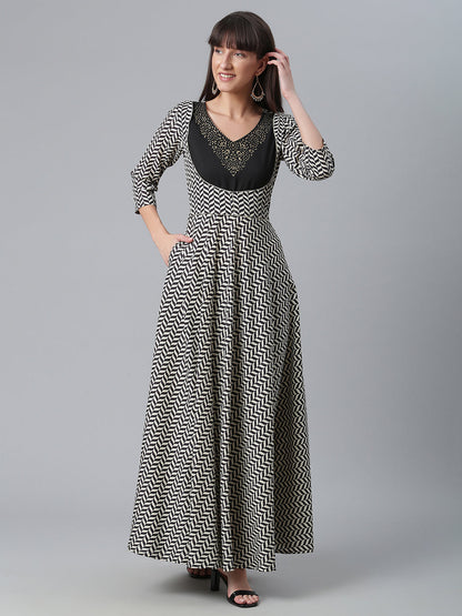 Women's Crepe Black Digital Printed Kurti
