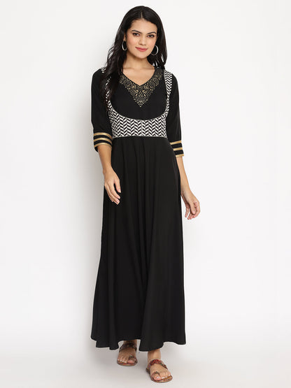 Women's Black Crepe Printed Kurt