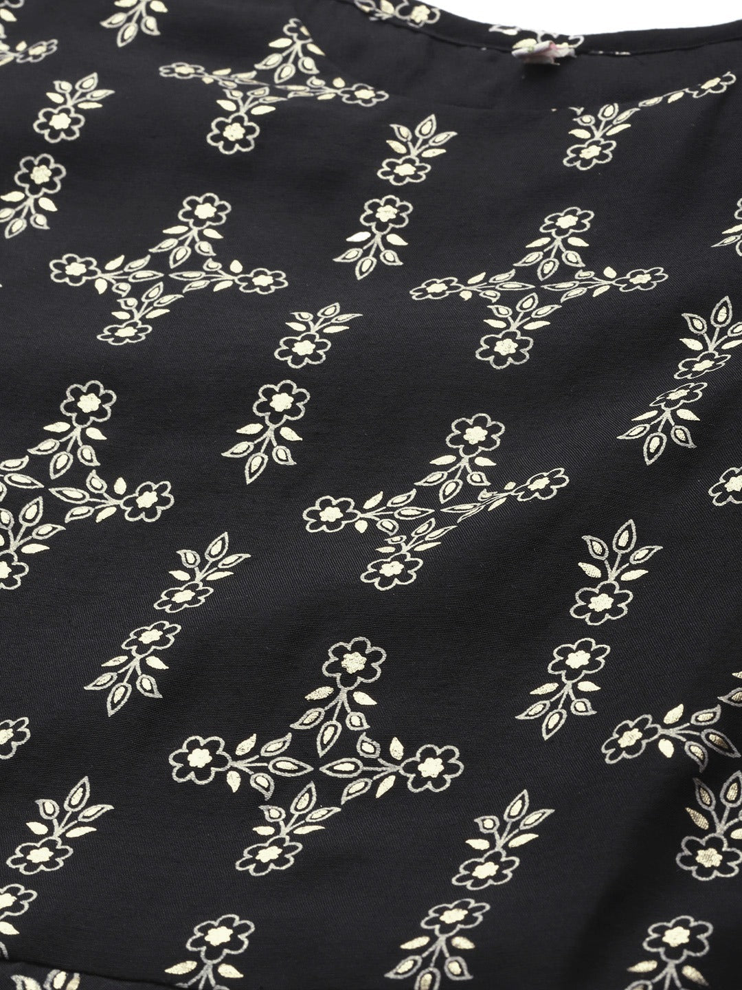 Women's Black Chanderi Foil Print Kurta With Dupatt