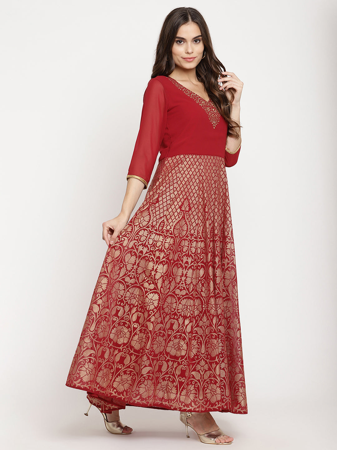 Women's Maroon Georgette Gold Foil Print Flared Kurta With Dupatt