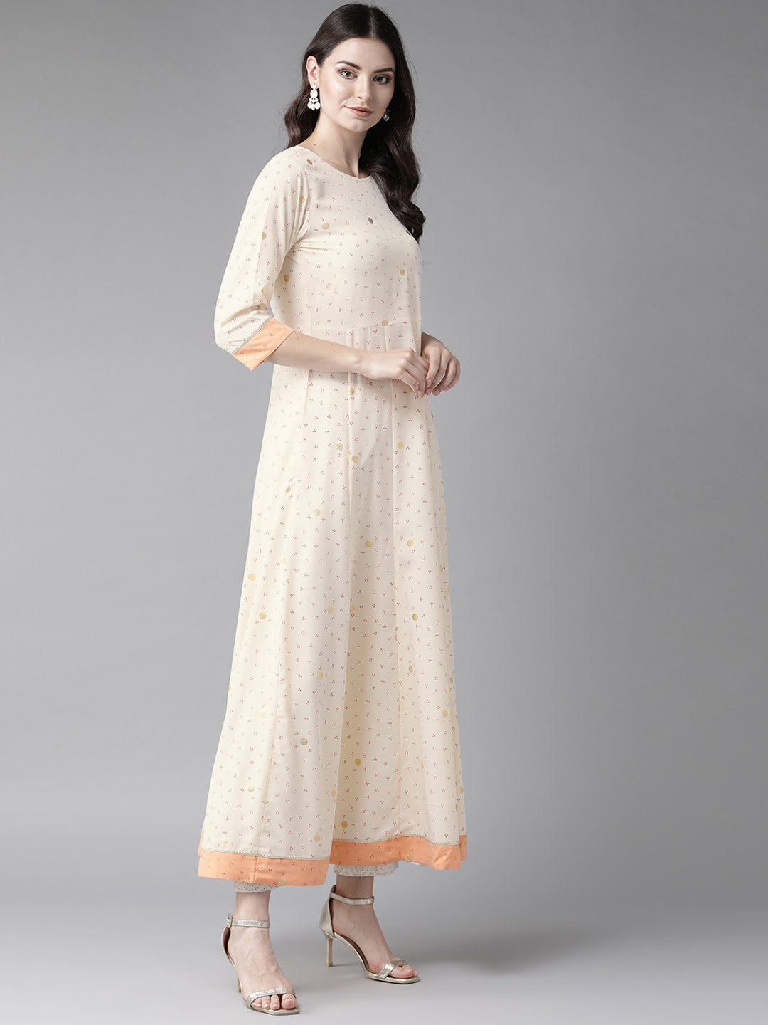 Women's S Cream Kurta With Dupatta Set