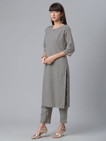 Women's Digital Print Crepe Black And White Kurta With Pant And Dupatta