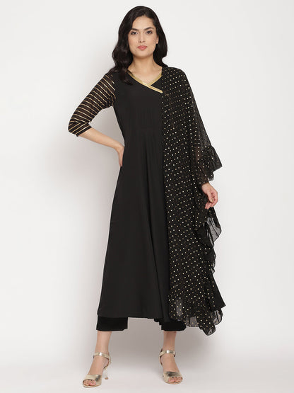 Women's Black Printed Angrakha Kurta With Trousers & With Dupatt