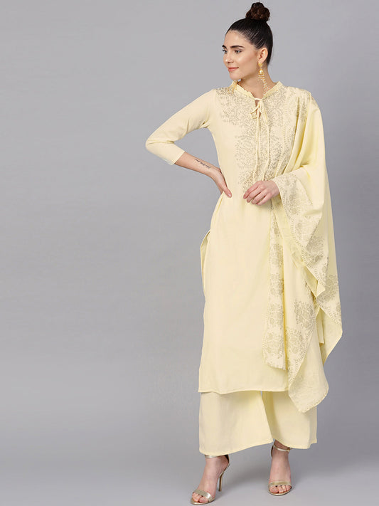 Women's S Cream Straight Kurta Sets