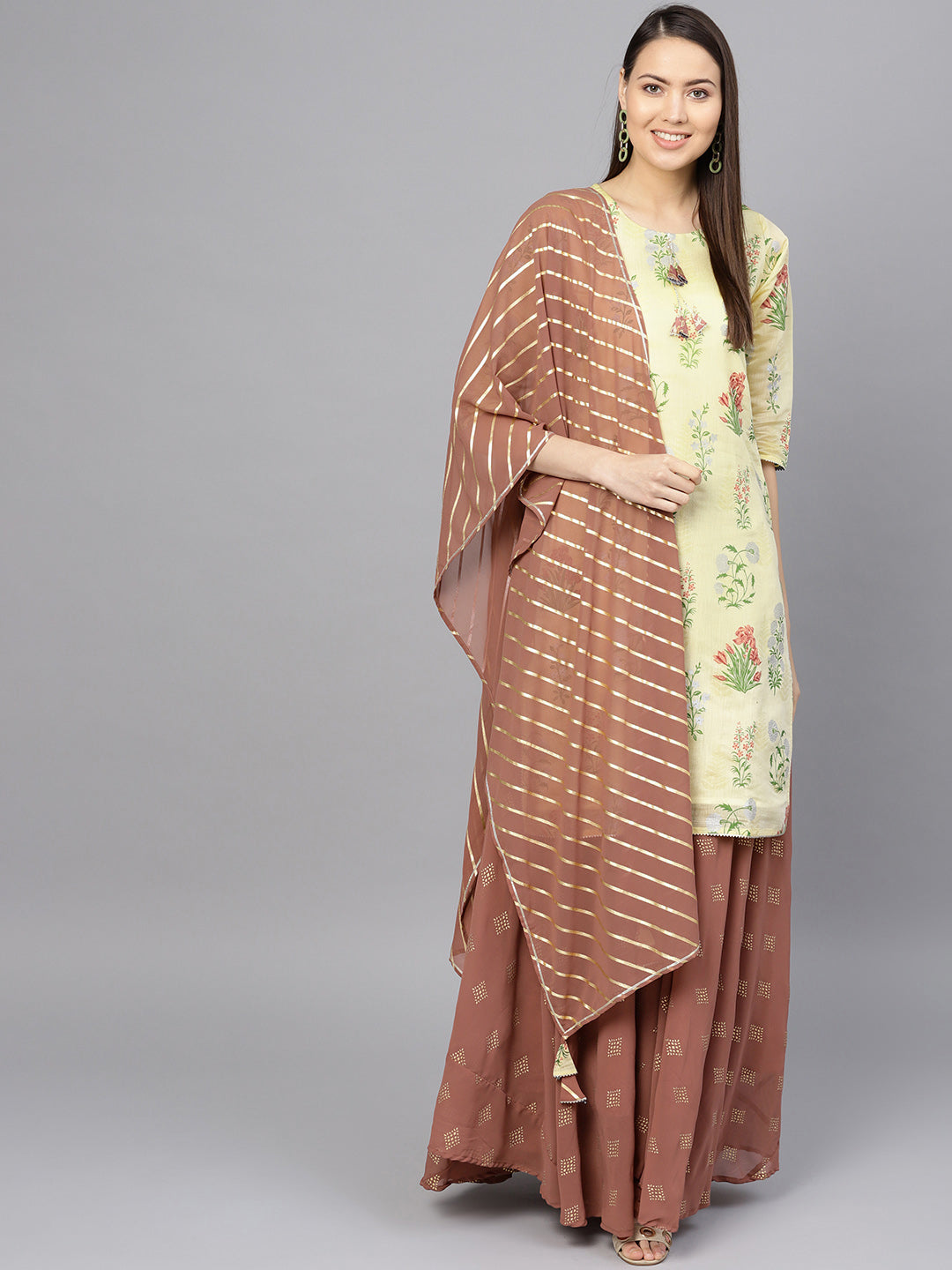 Women's  Yellow Printed Kurta With Flared Skirt