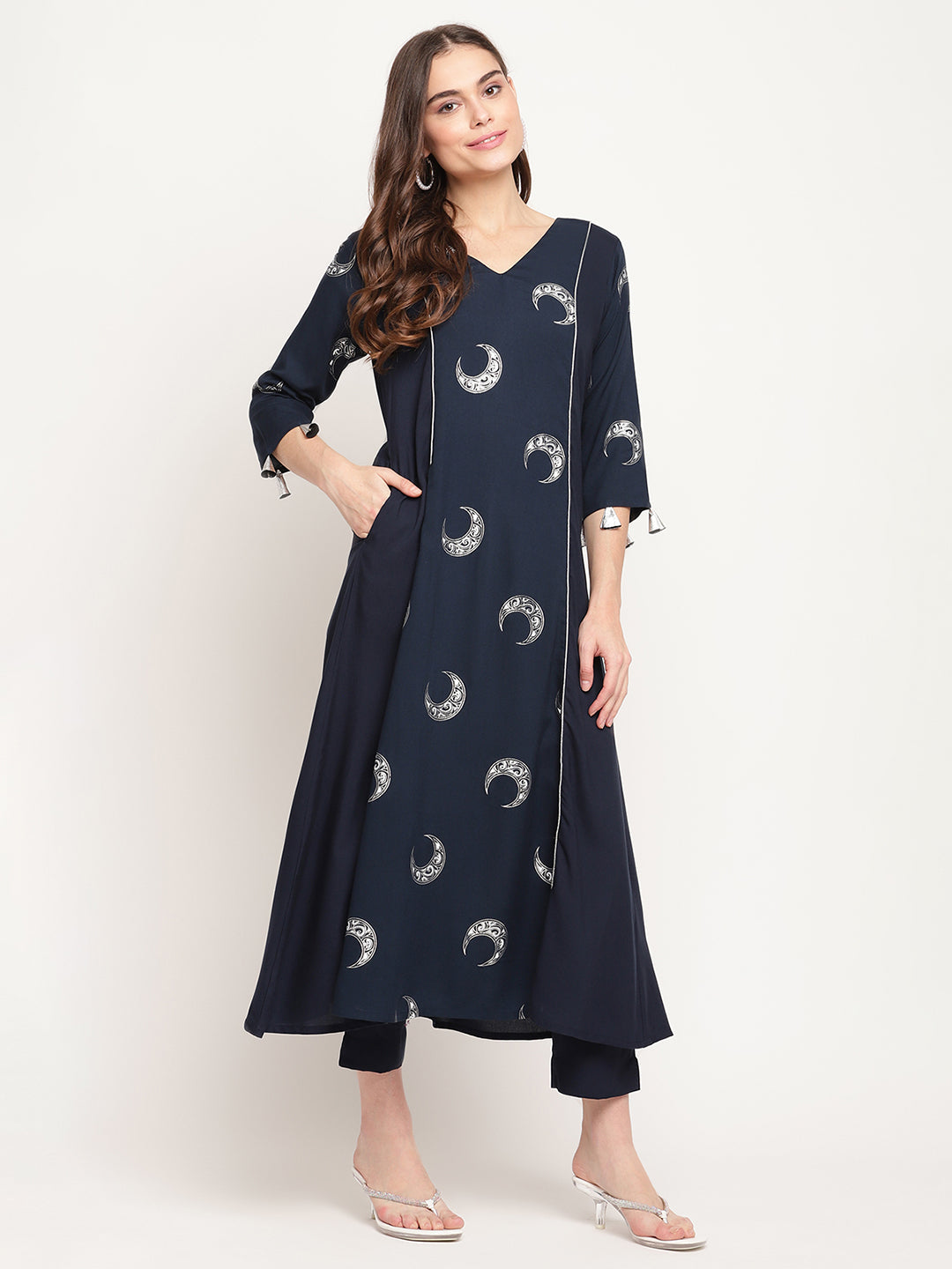 Women's Navy Blue Rayon Foil & Khari Print Kurta Trouser Set