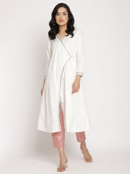 Women's White Solid Velvet Angrakha Kurta With Gold Printed Pan
