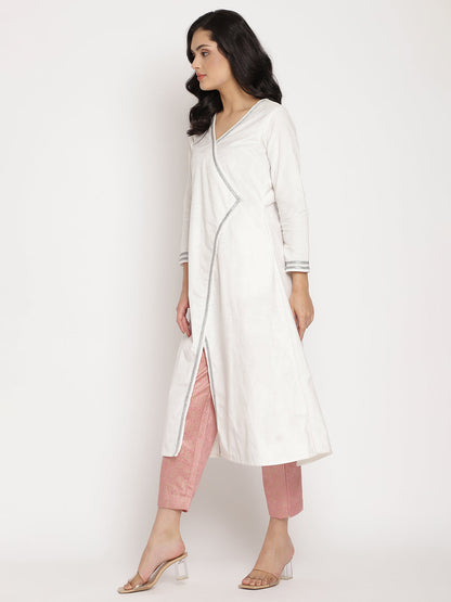 Women's White Solid Velvet Angrakha Kurta With Gold Printed Pan