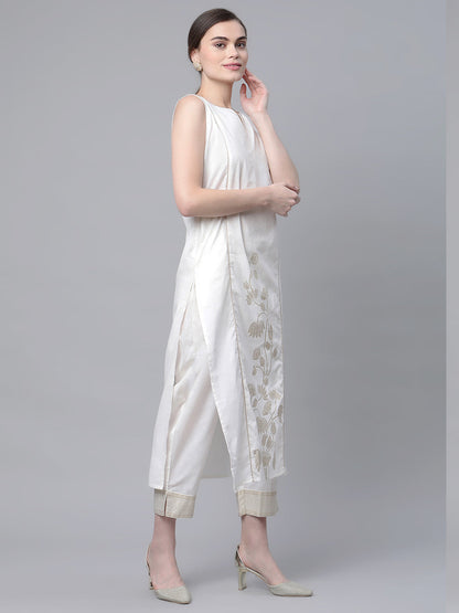 Women's Off White Kurta With Pant Set By Ahalyaa-