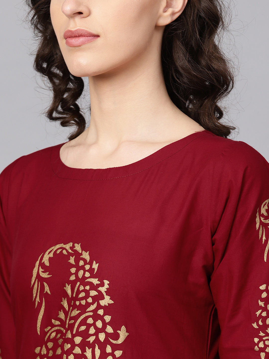 Women's Maroon Straight Kurta Sets